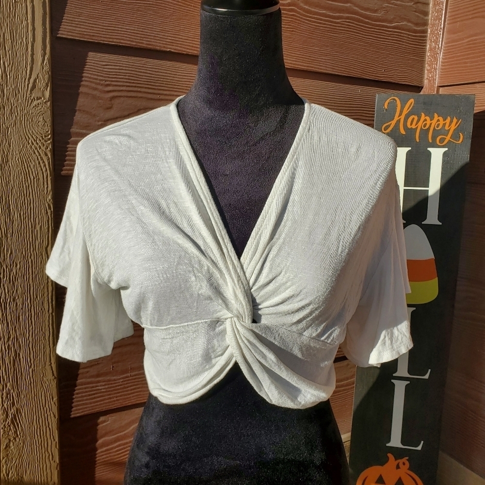 AE Studio White Women's Lightweight Flutter Sleeve V-Neck Crop Top Size Medium - Picture 15 of 16